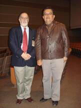 Dr. Daniel Cavestany junto al Dr. Carlos Gomez Bravo