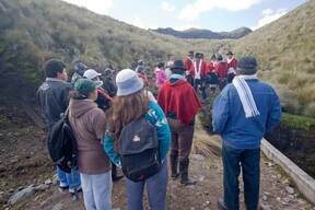 Visita de Turistas al Páramo Comunitario de Llangahua