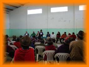 inicio de un evento de capacitación en una comunidad campesina