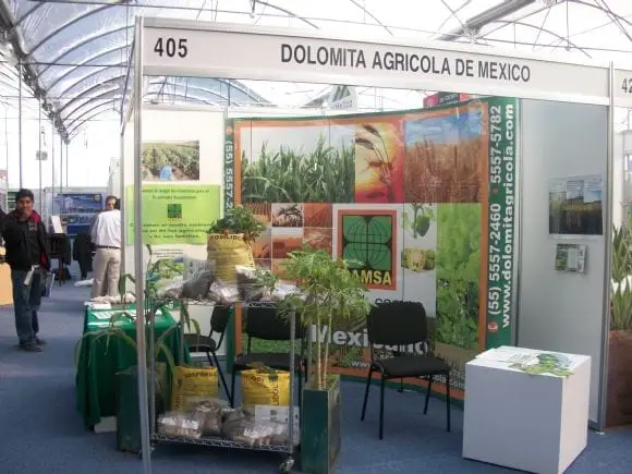 Stand en la Expoagroalimentaria GTO 2010 - Conferencias sobre el uso del silicio en la agricultura