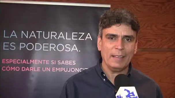 Fitasas en Reproductoras, Prof. Lucio Araujo